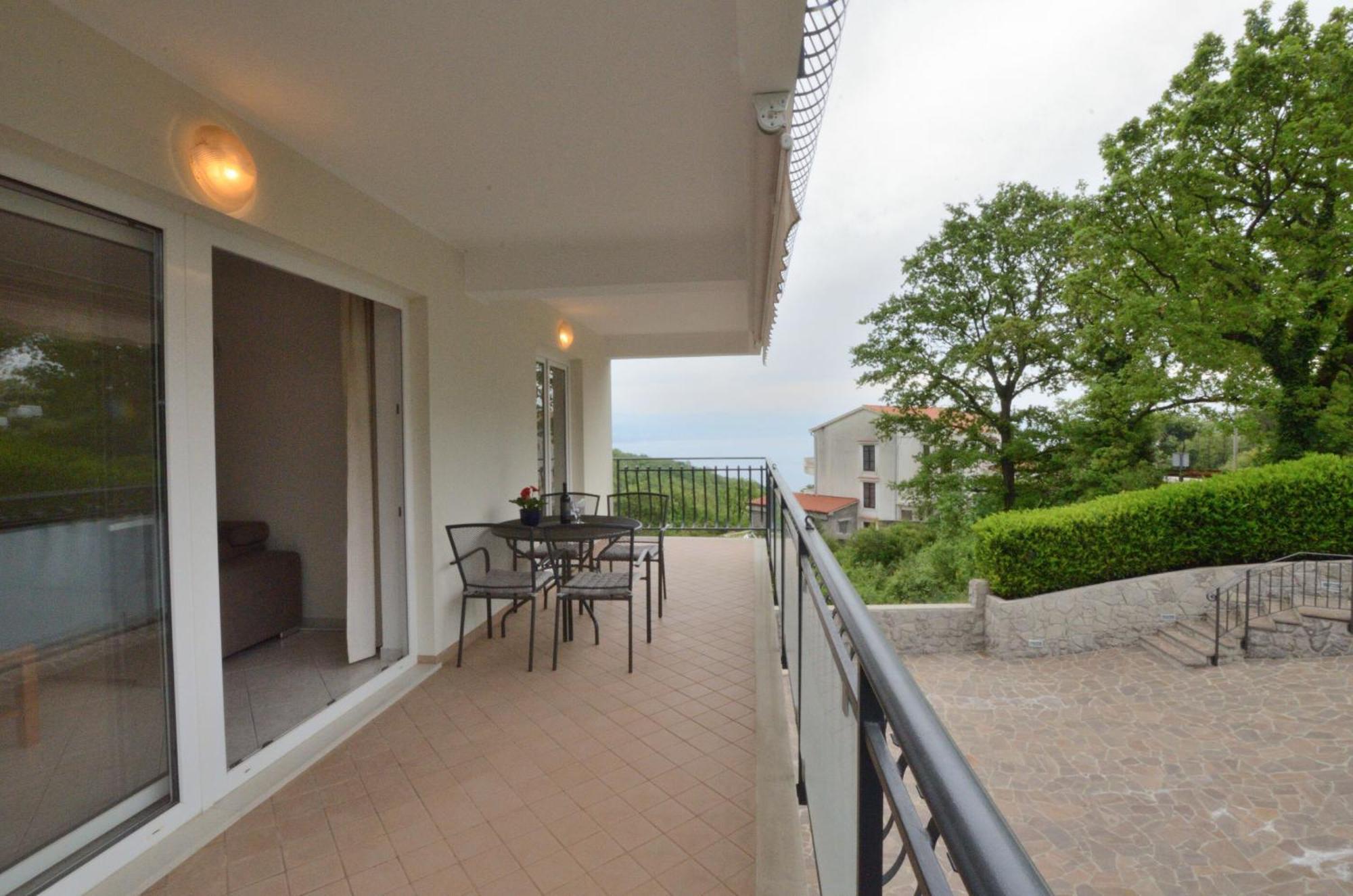 Apartments Marijana Ičići Exterior foto